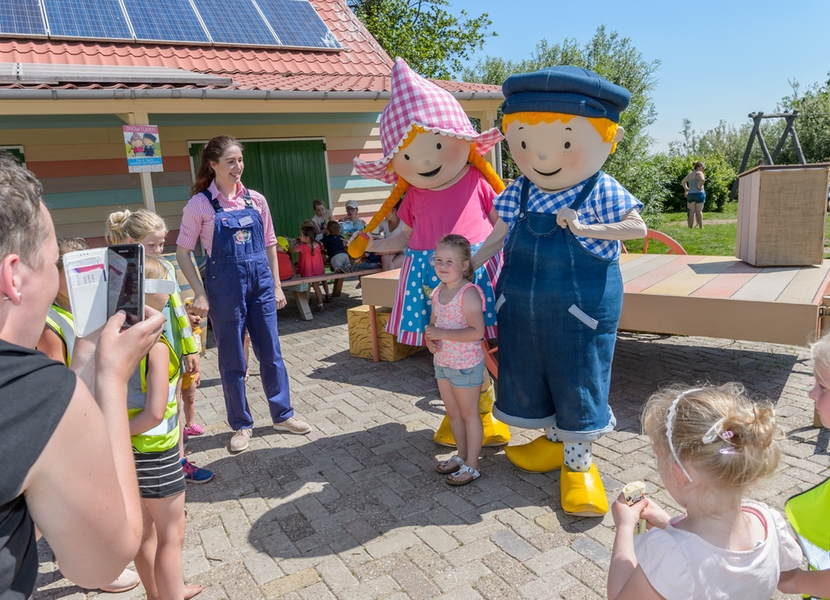 Pien en Fleur op de avonturenboerderij Molenwaard.