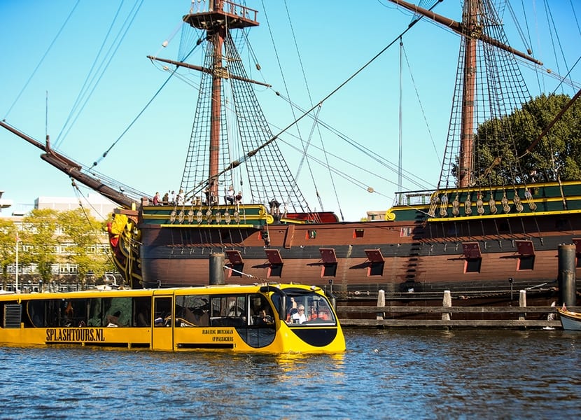 Unieke stadstour door Amsterdam met de Splashbus