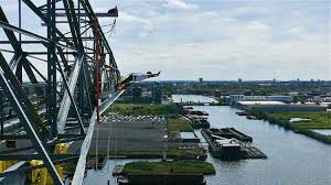 BungeeJump boven het centrum van Amsterdam