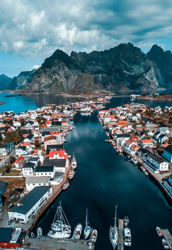 Noorwegen heeft geweldige steden en dorp